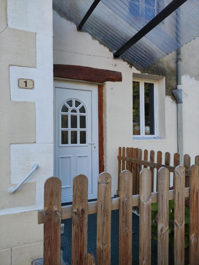 Gite Les Eylauds Pionsat Exterior photo